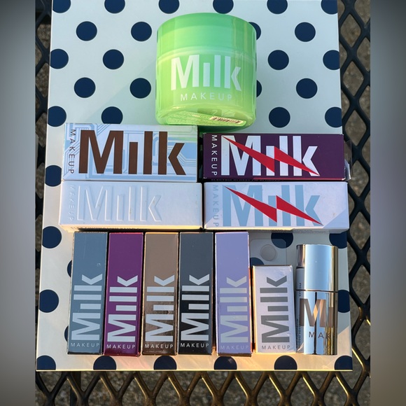 25pc Fabfitfun subscription box bundle Cosmetic CAUSEBOX huge lot new full size - Picture 15 of 15